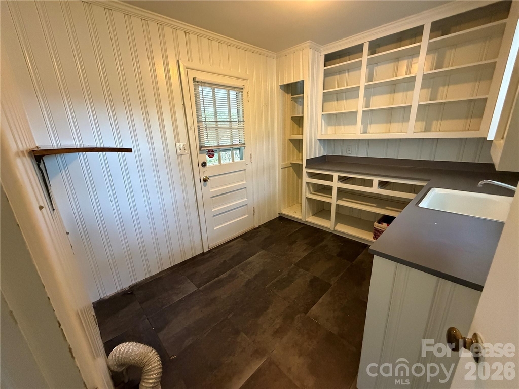 608 Margaret Drive - Photo 8