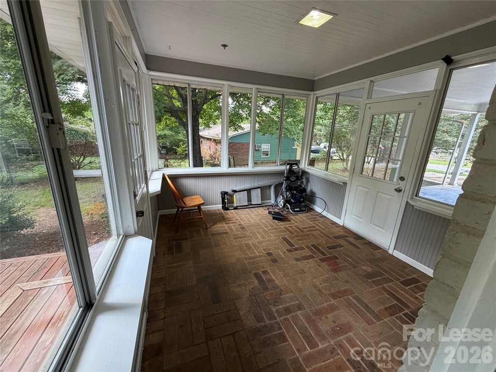 608 Margaret Drive - Photo 18