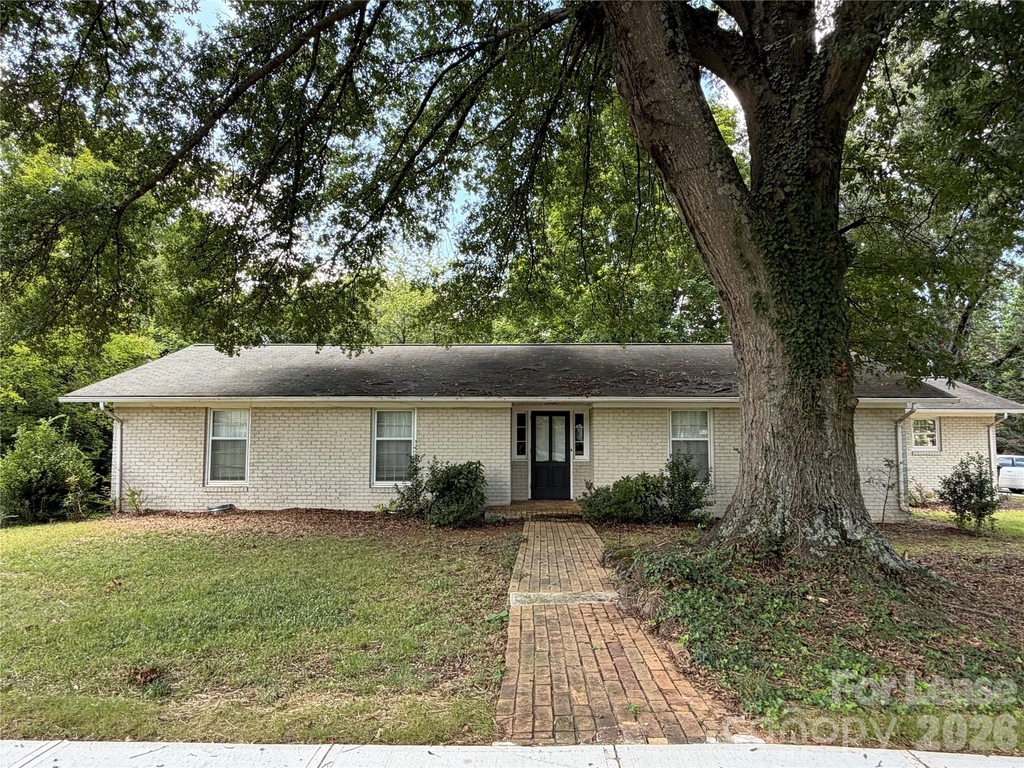 608 Margaret Drive - Photo 0