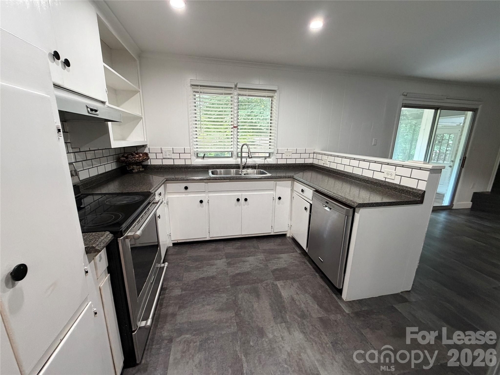 608 Margaret Drive - Photo 11
