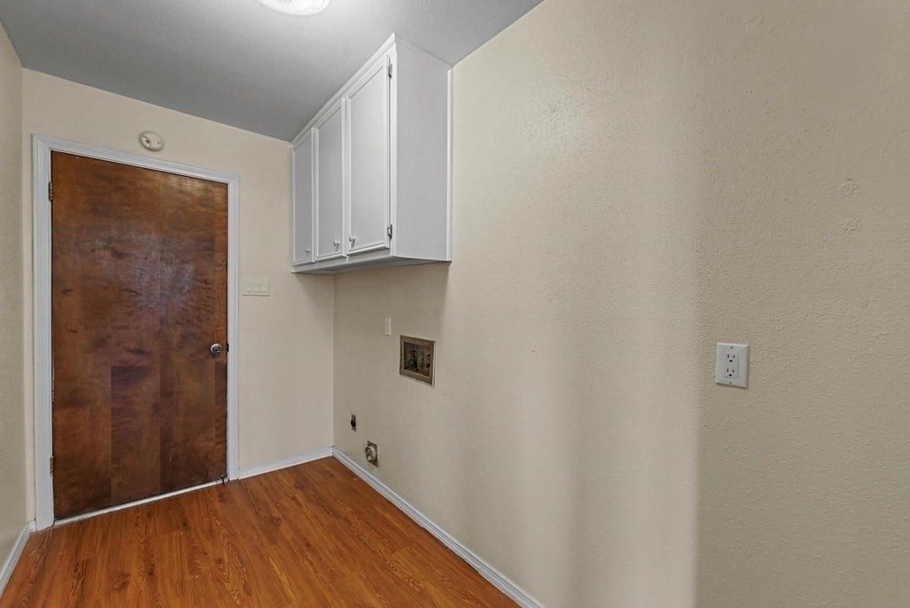 8721 Hidden Hill Drive - Photo 18