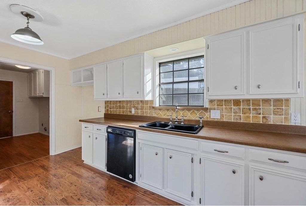 8721 Hidden Hill Drive - Photo 7