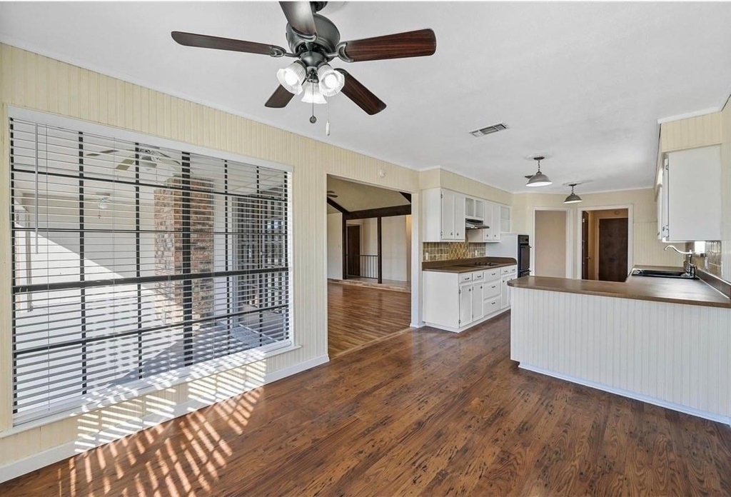 8721 Hidden Hill Drive - Photo 5