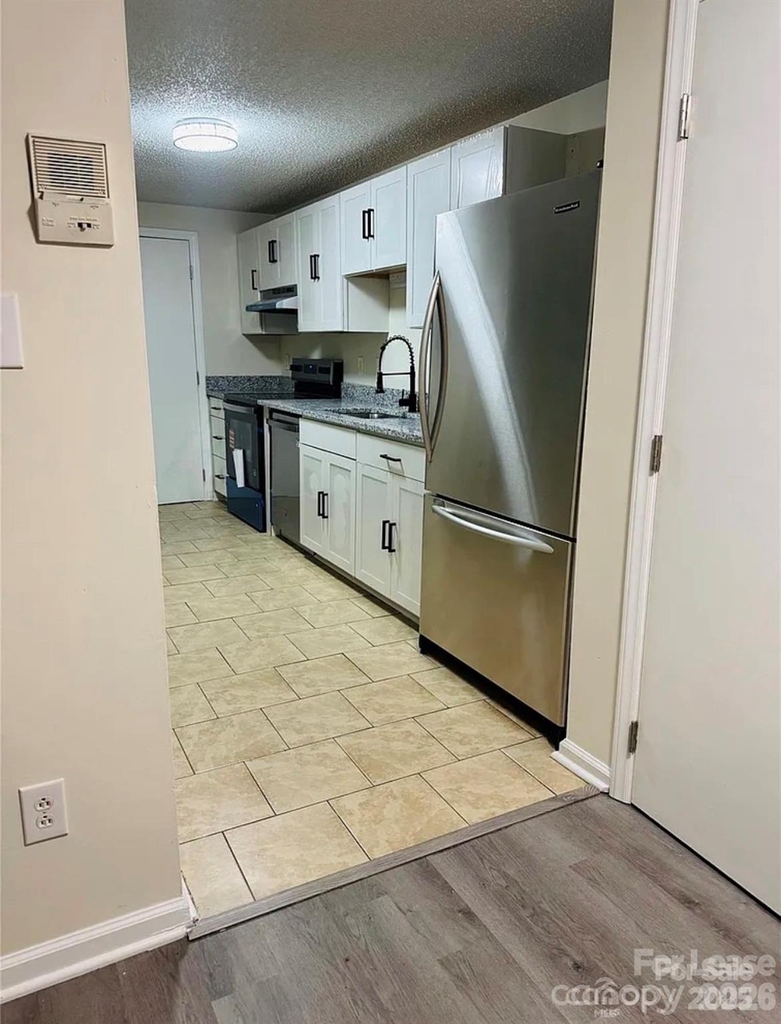 9541 Shannon Green Drive - Photo 5
