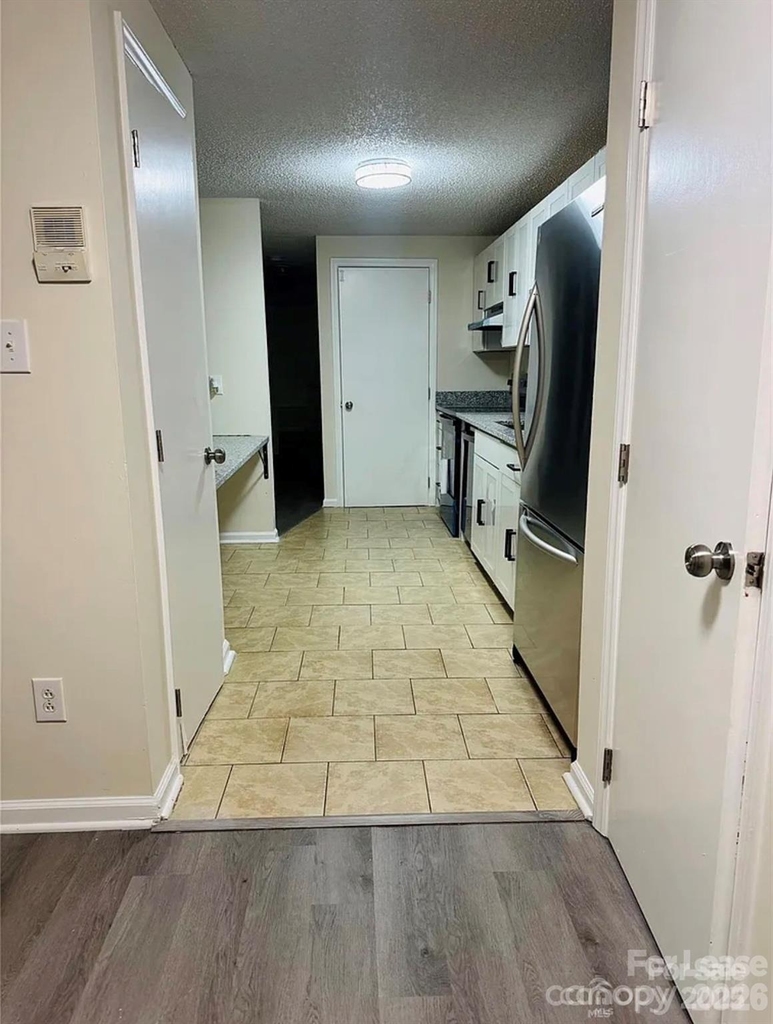 9541 Shannon Green Drive - Photo 4