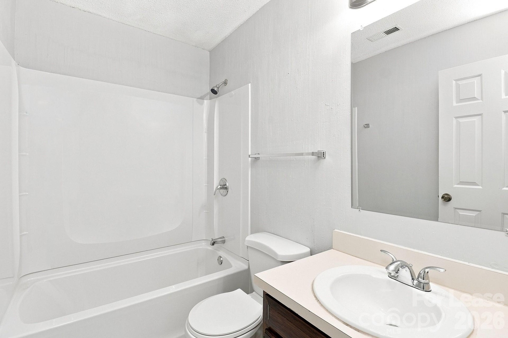 9719 Marshbrooke Road - Photo 13
