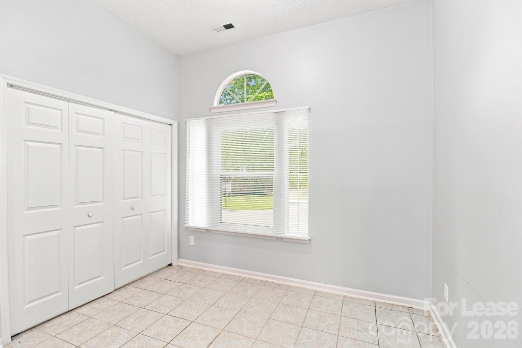 9719 Marshbrooke Road - Photo 8