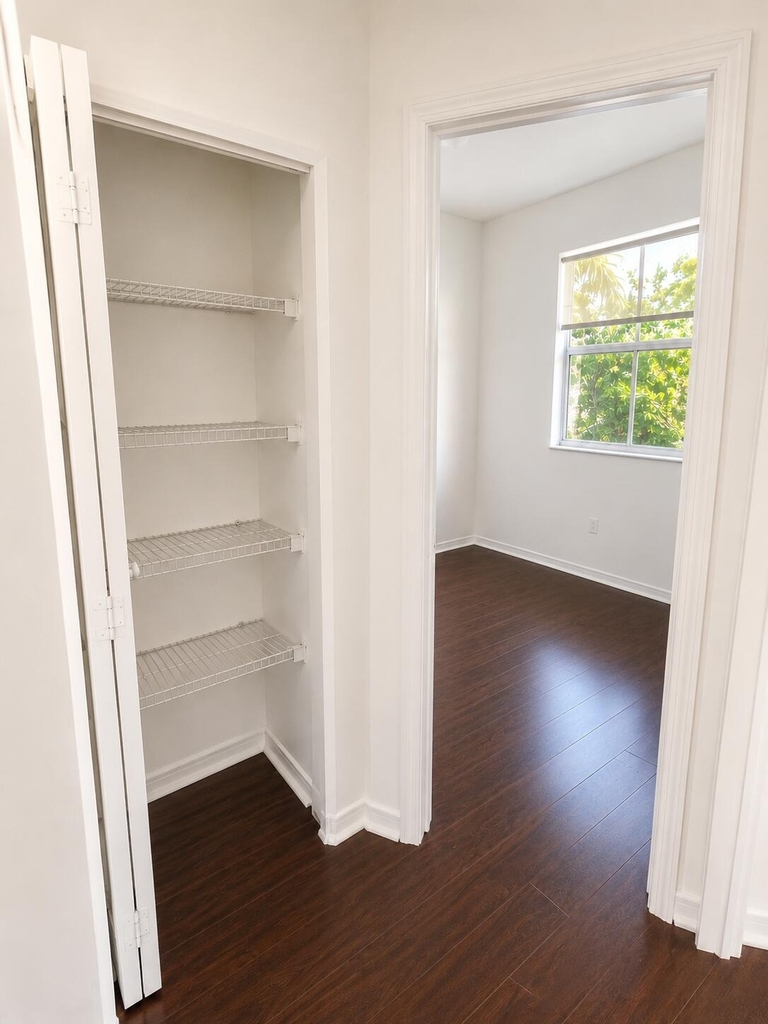 906 Sw 143rd Avenue - Photo 17
