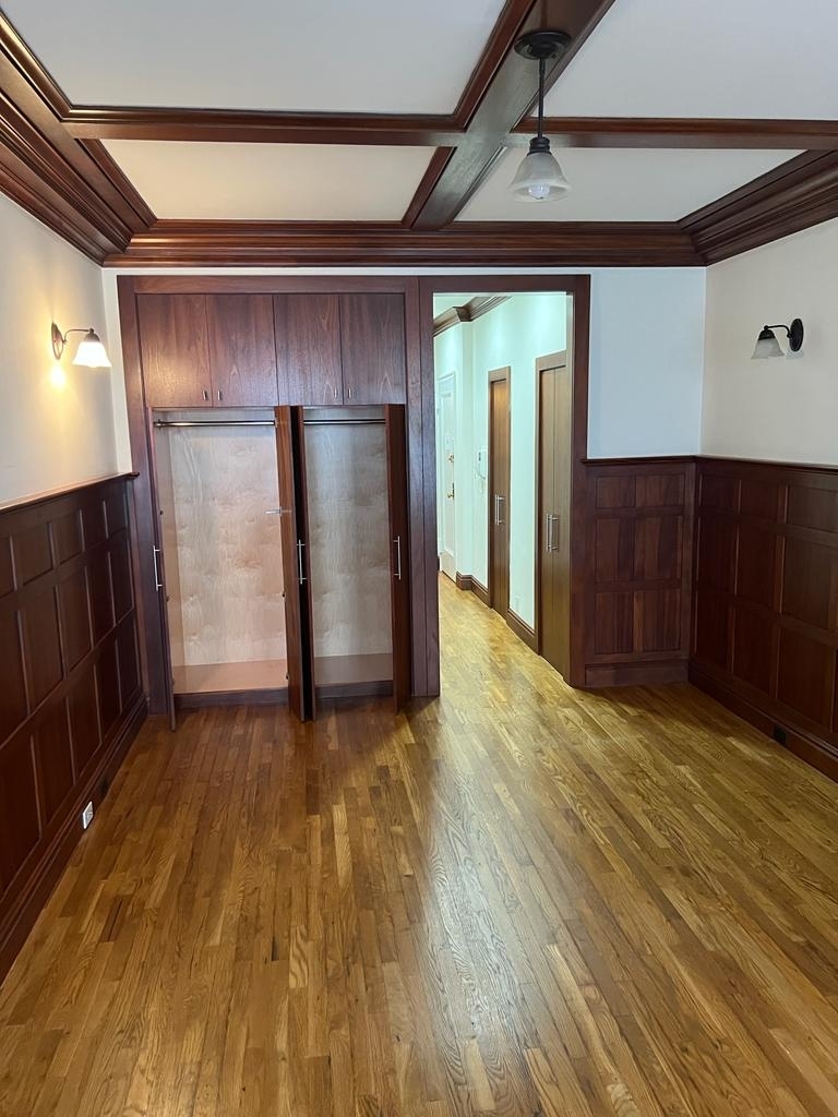 West 68th Street - Photo 4