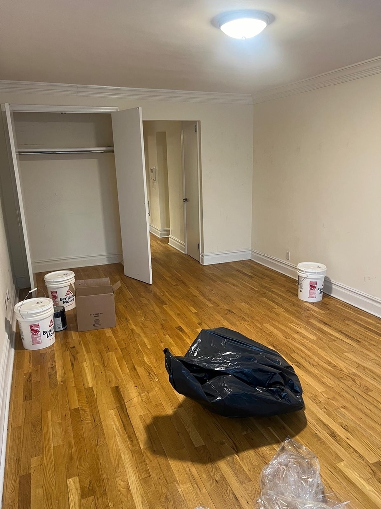 West 68th Street - Photo 5