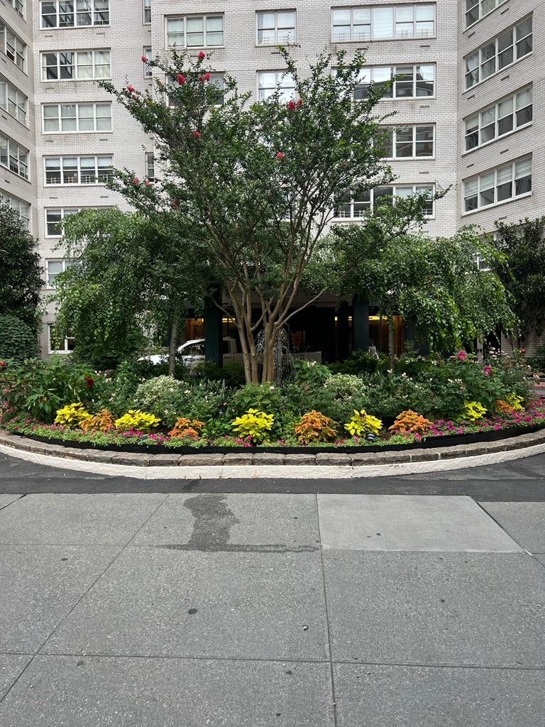 West 68th Street - Photo 7
