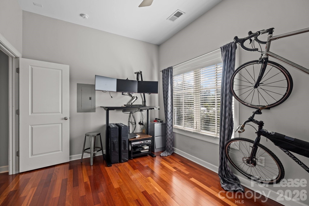 1903 Kenilworth Avenue - Photo 11