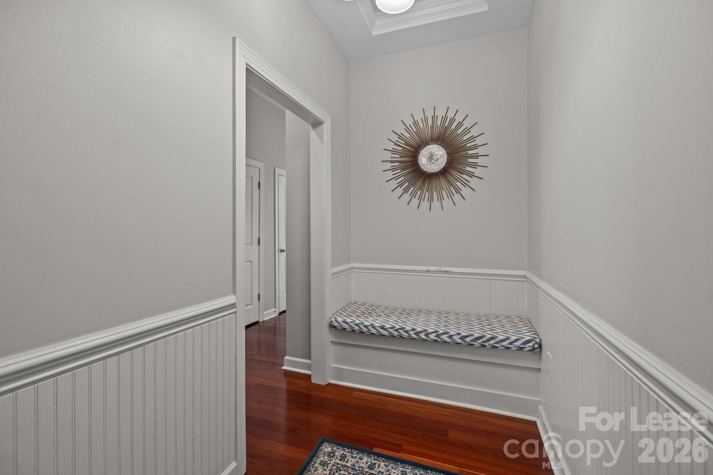 1903 Kenilworth Avenue - Photo 2