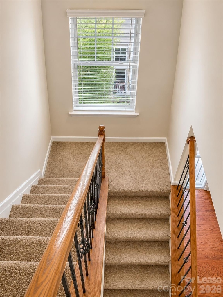 107 Dellbrook Street - Photo 7