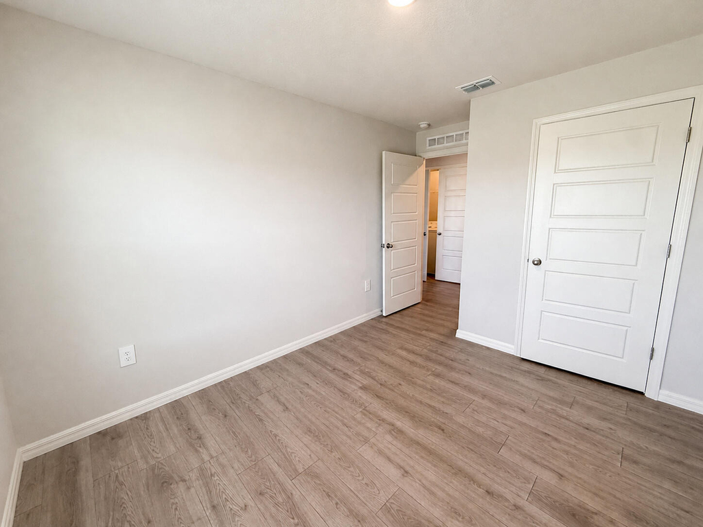 8172 Cobblestone Drive - Photo 8