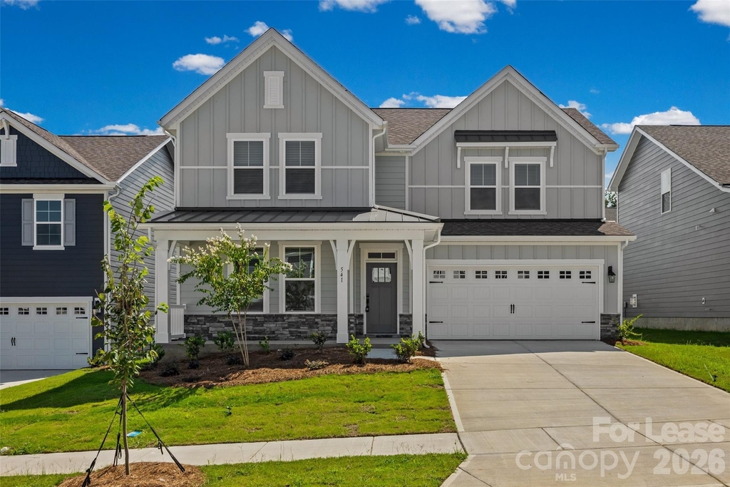 541 Mahogany Road - Photo 0