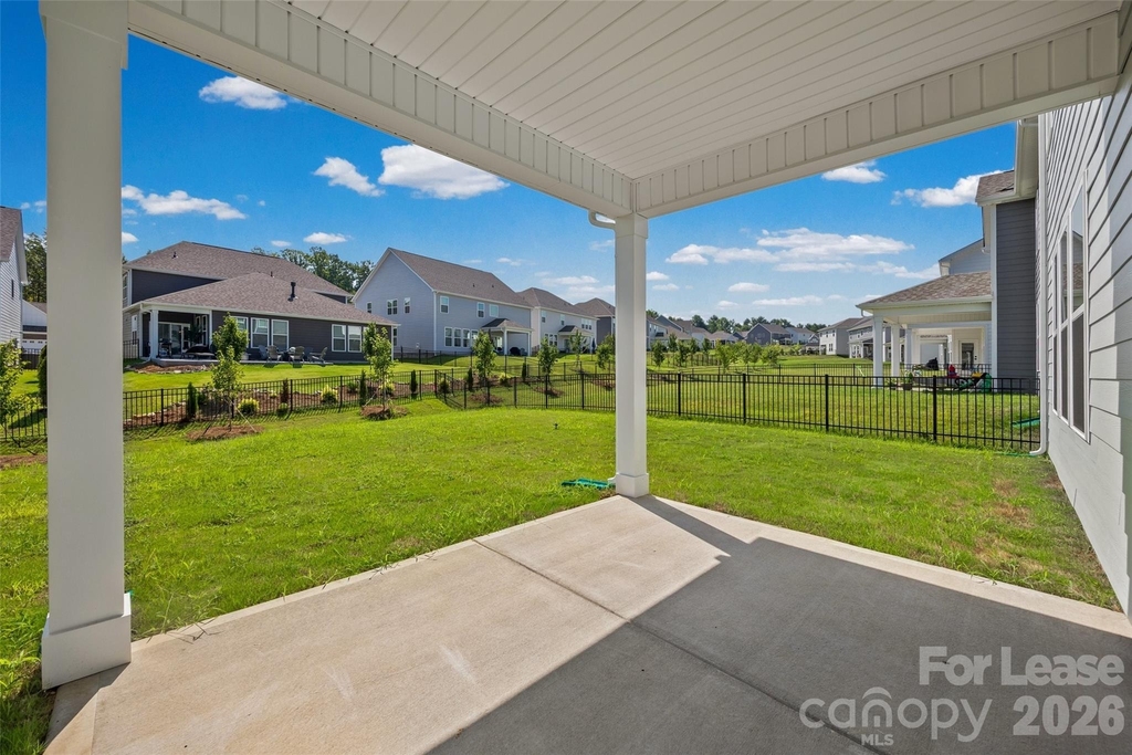 541 Mahogany Road - Photo 30