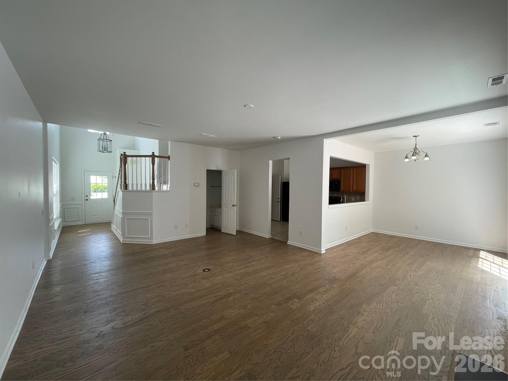 9033 Mcalwaine Preserve Avenue - Photo 8