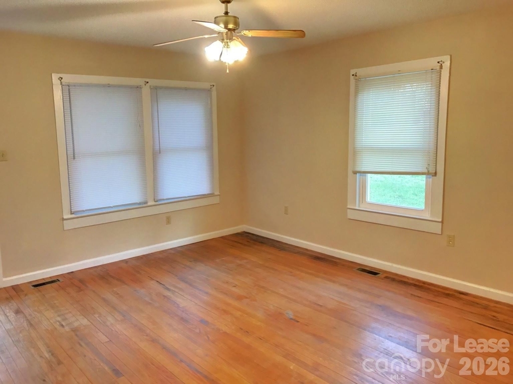 1373 Mount Ulla Highway - Photo 2