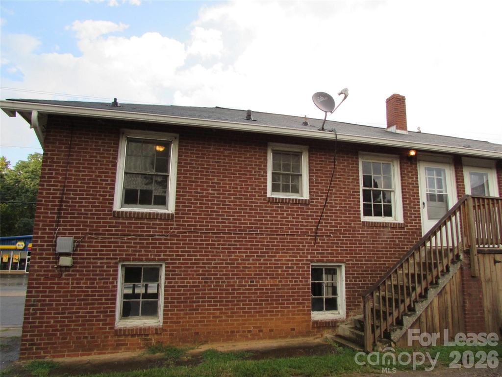 214 Salisbury Road - Photo 0