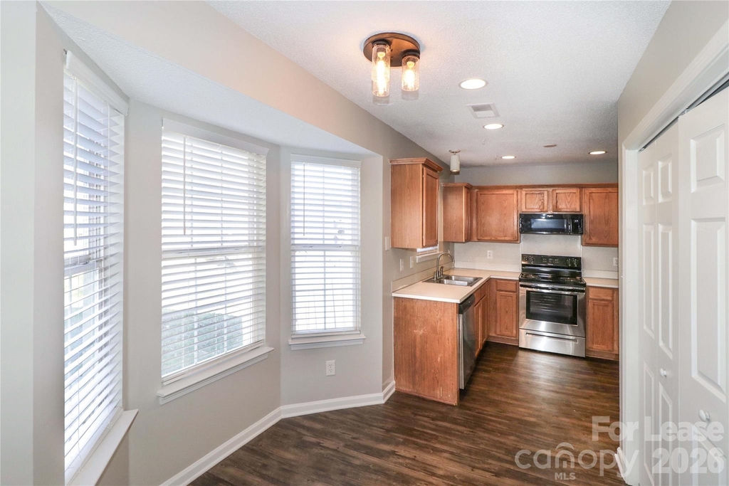 771 Rebecca Jane Drive - Photo 11