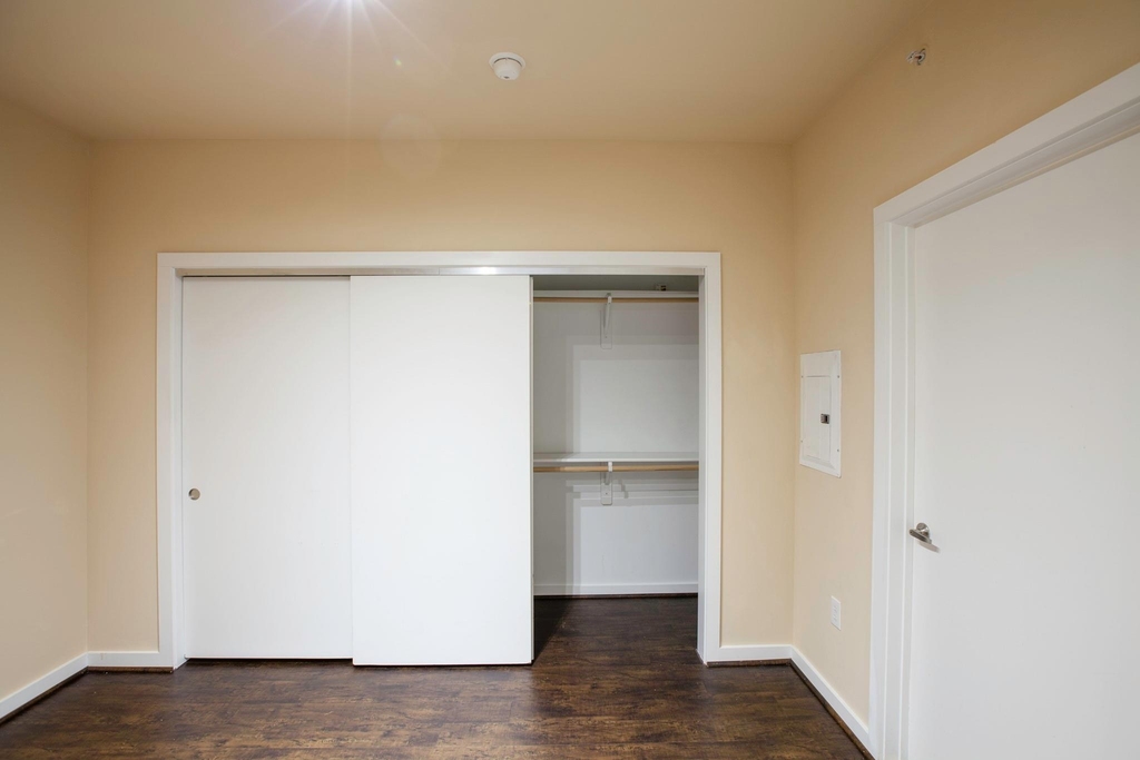4107 Bowser Avenue - Photo 16