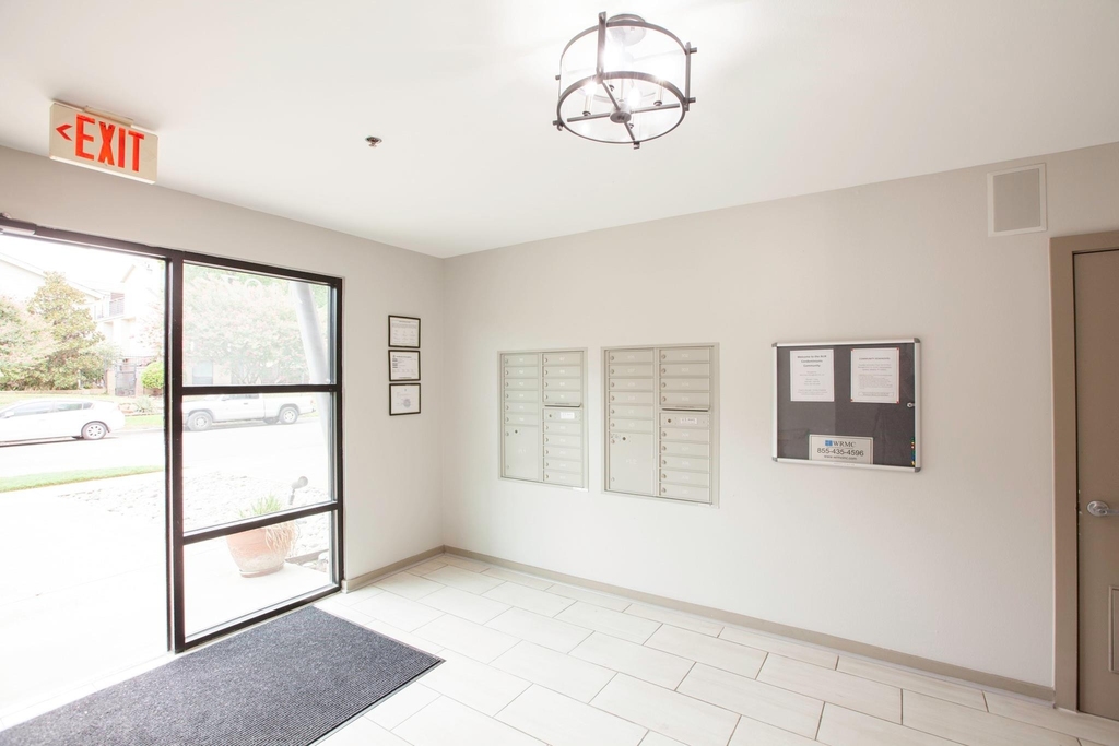 4107 Bowser Avenue - Photo 39
