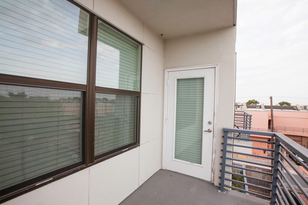 4107 Bowser Avenue - Photo 37