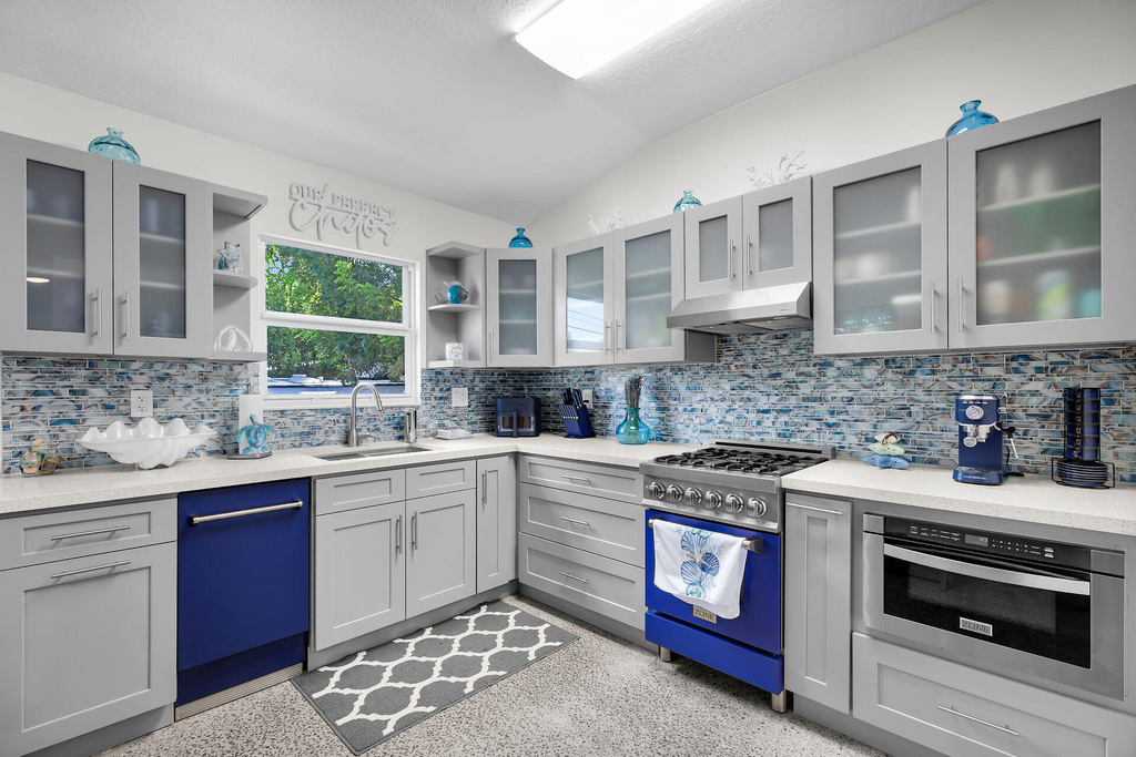 150 Sunshine Boulevard - Photo 8