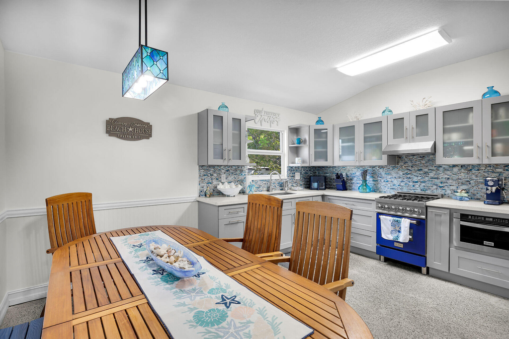 150 Sunshine Boulevard - Photo 9