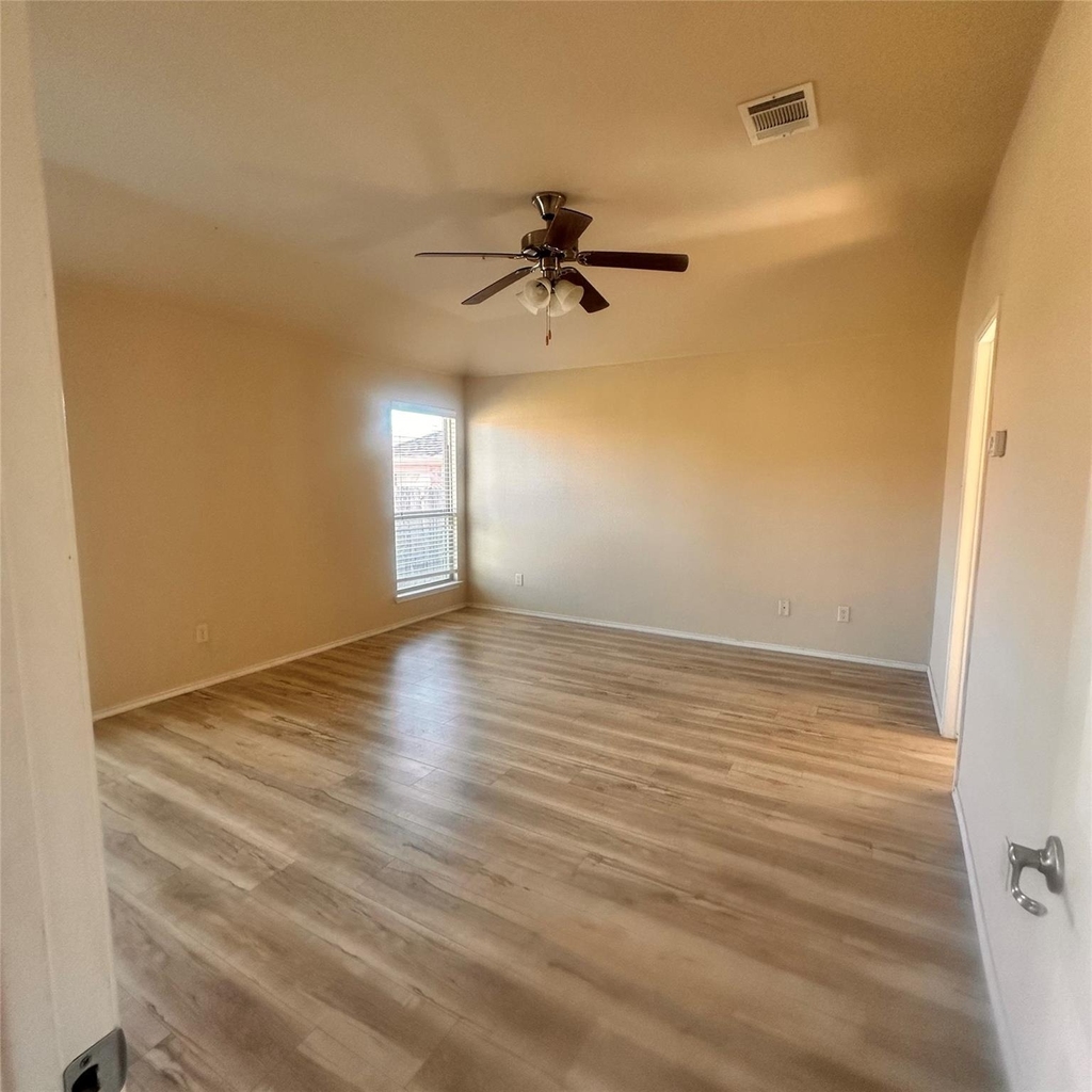 708 Westgate Court - Photo 6