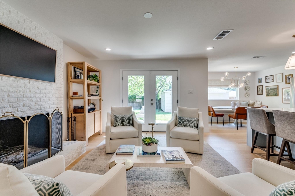 6920 Winchester Street - Photo 4