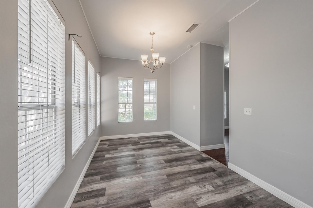 401 S Anglin Street - Photo 12