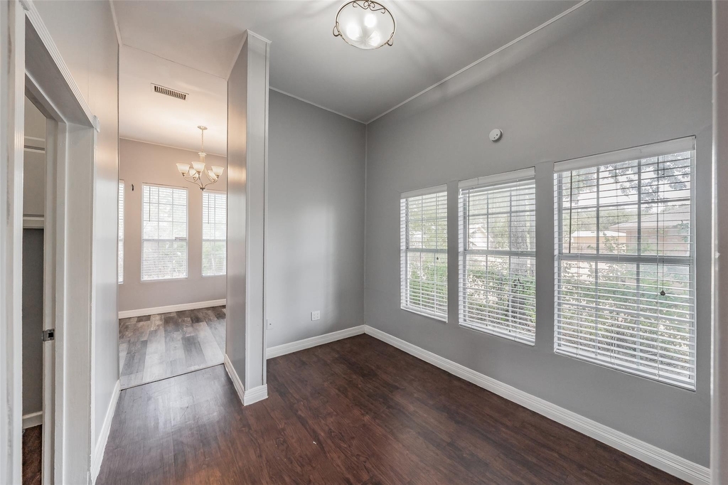 401 S Anglin Street - Photo 22