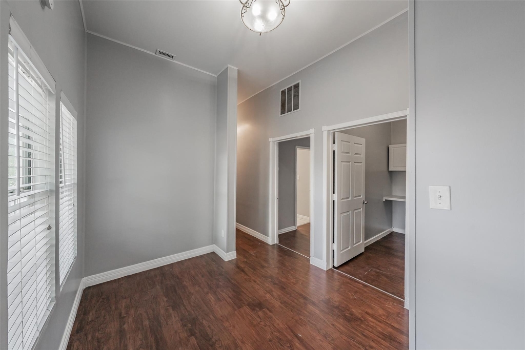401 S Anglin Street - Photo 21