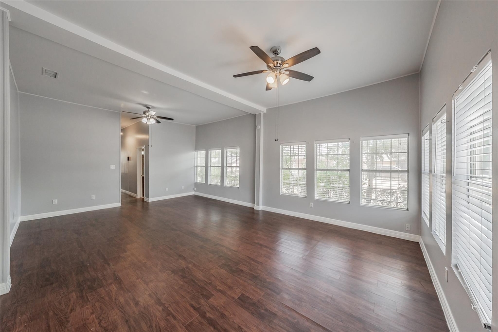 401 S Anglin Street - Photo 32
