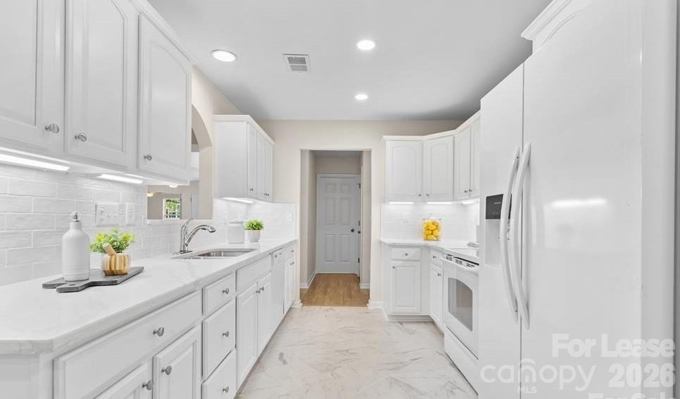 3008 Cornflower Lane - Photo 1