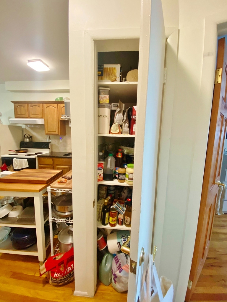 394 Graham Avenue - Photo 2