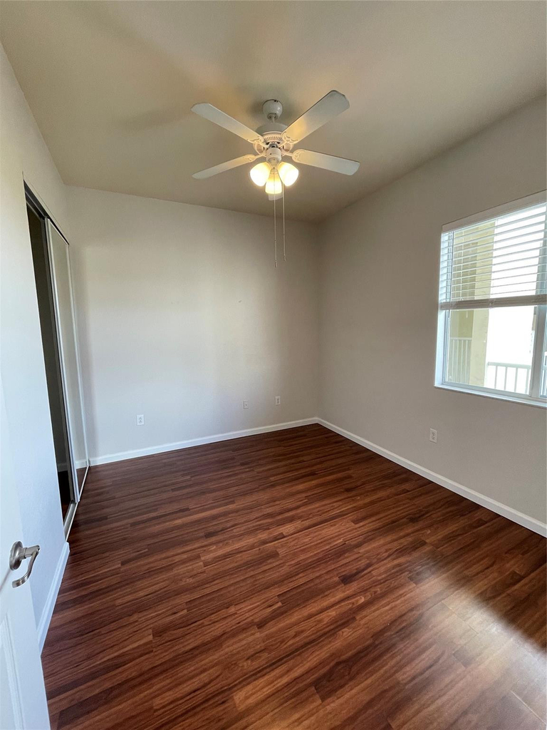 3500 Oaks Clubhouse Drive - Photo 6