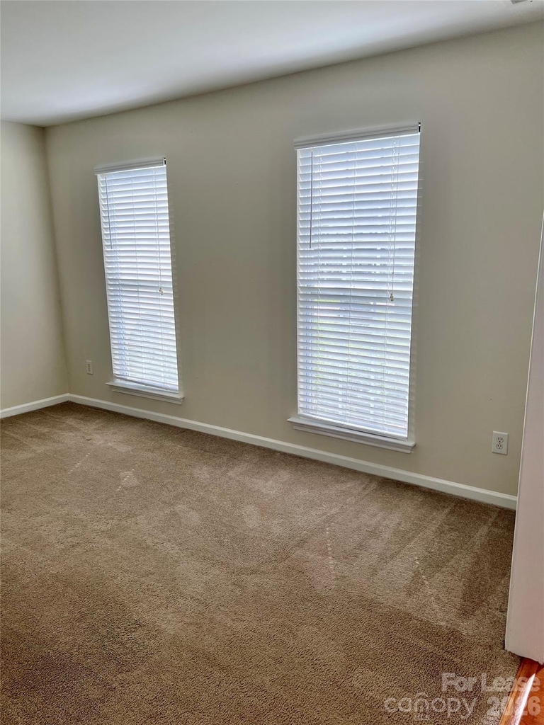 2340 Wexford Way - Photo 24