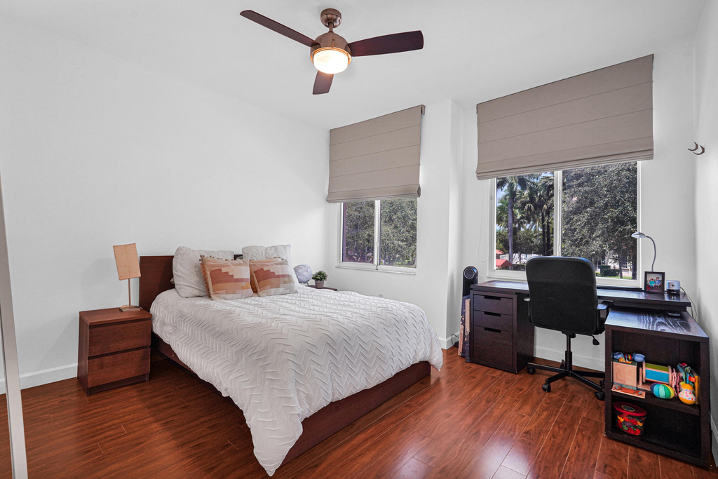 616 W Palm Aire Drive - Photo 11