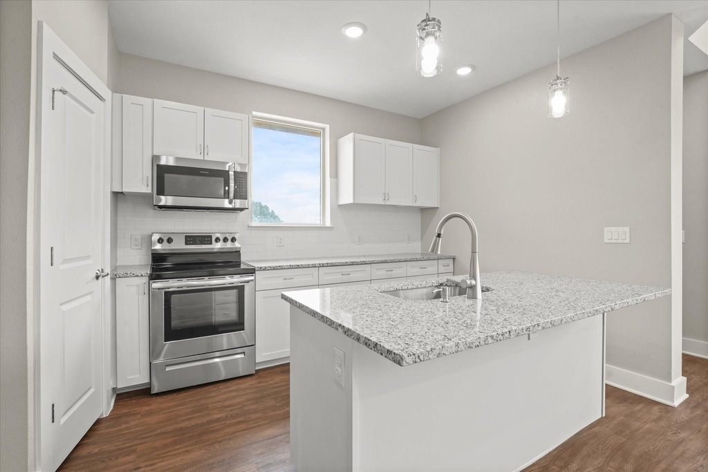 3620 Aaron Place - Photo 6