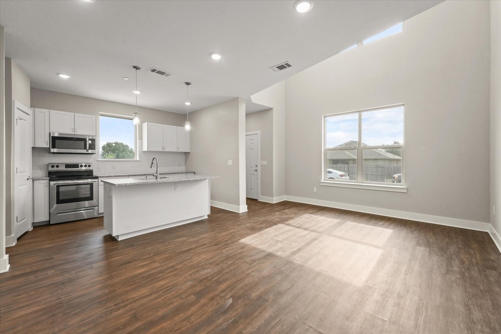 3620 Aaron Place - Photo 4
