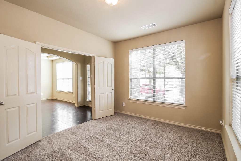 12832 Travers Trail - Photo 11