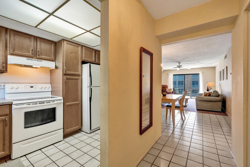 308 Golfview Road - Photo 4