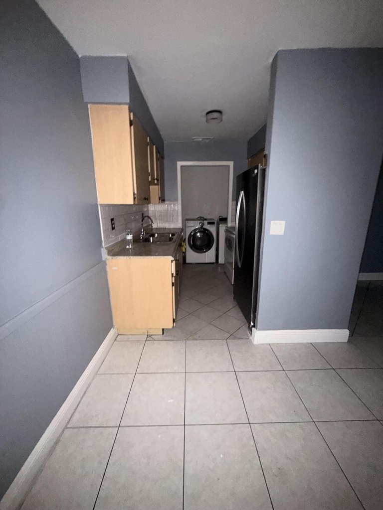 321 Nw 57th Street - Photo 9