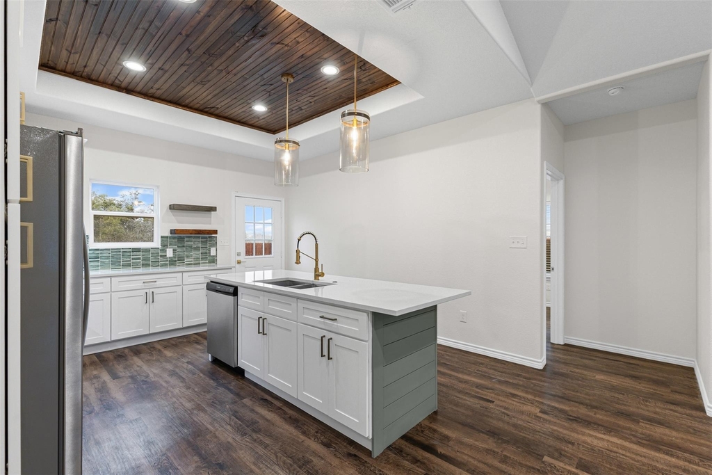 5623 Barkridge Drive - Photo 11