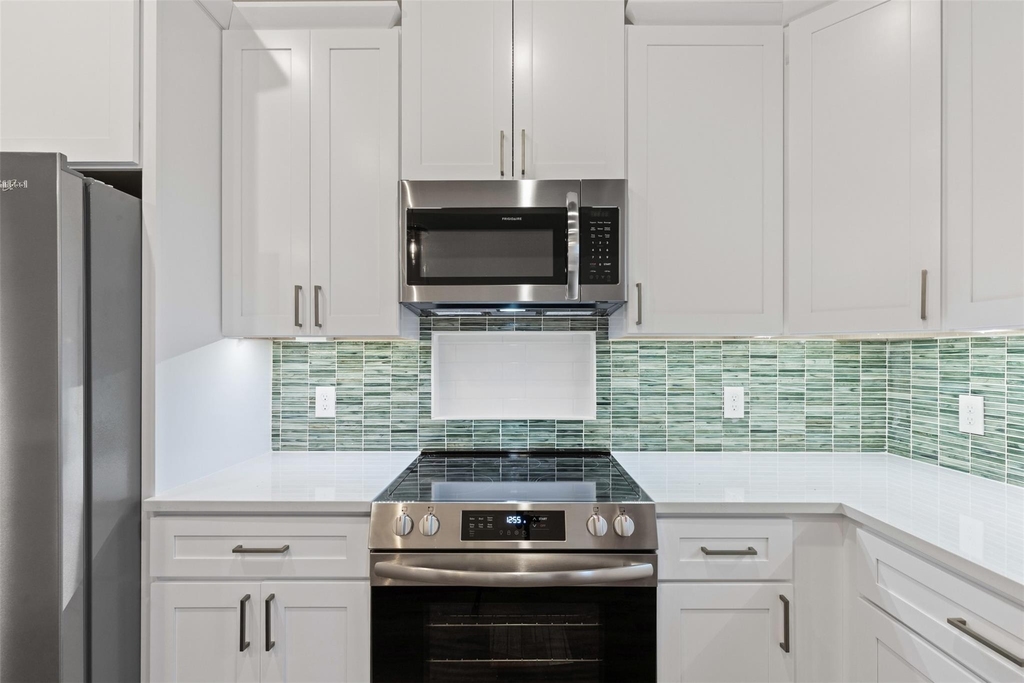 5623 Barkridge Drive - Photo 14