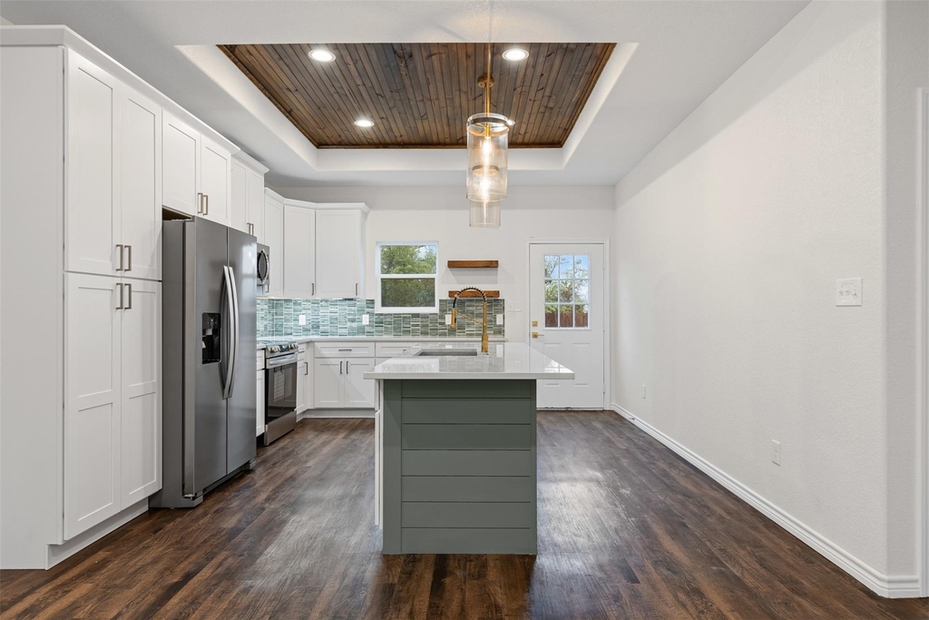 5623 Barkridge Drive - Photo 9