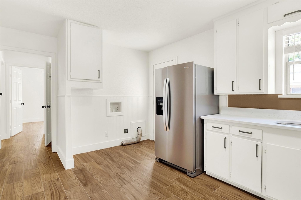 300 Hilltop Avenue - Photo 10